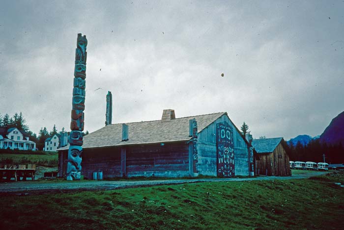 AL017100