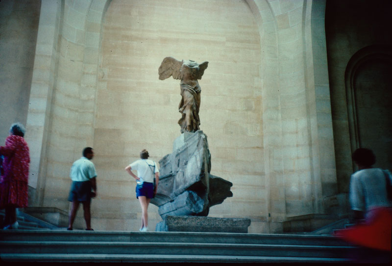 f012000louvre