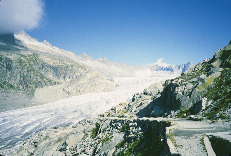 p049