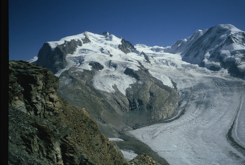 p074