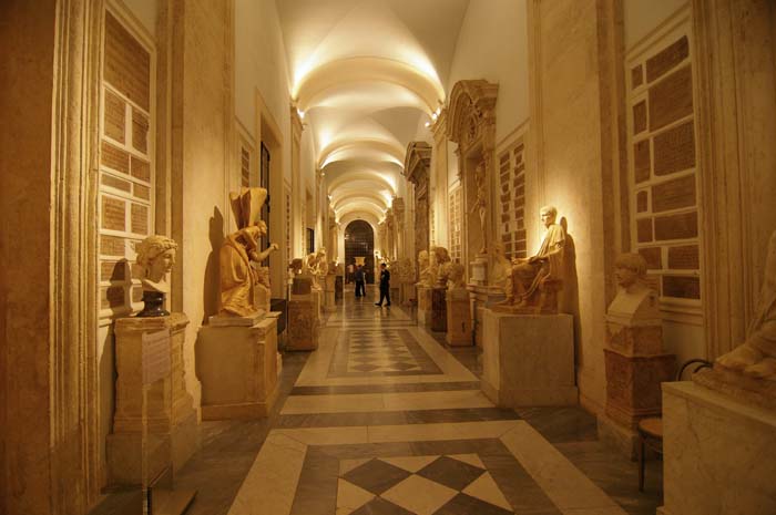 Capitoline  1102
